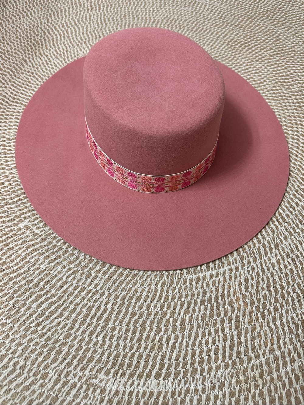 Lack of Color Boater Hat in Sierra Rose